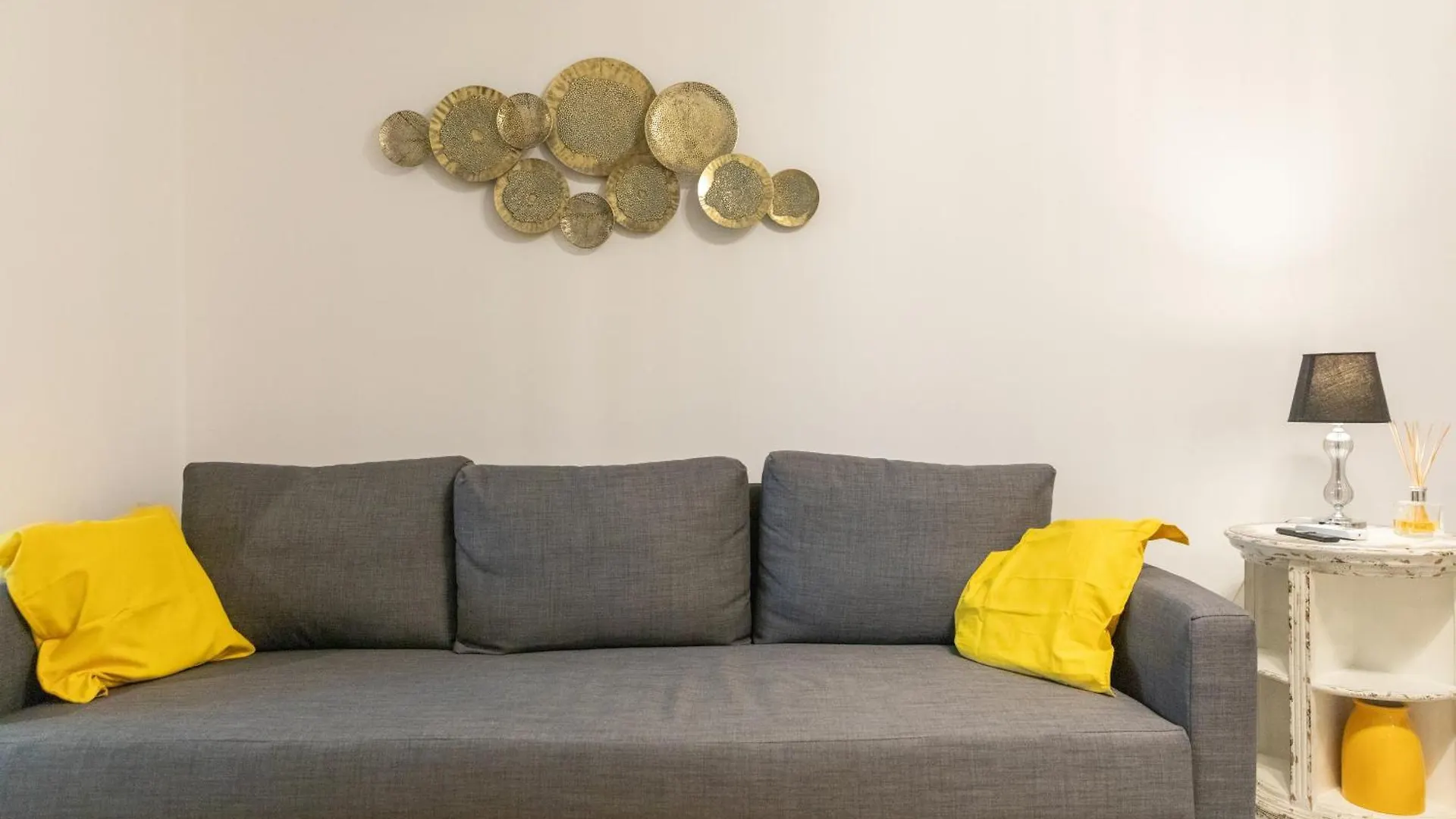 Apartment Iyellow Hils Pallady Bucharest